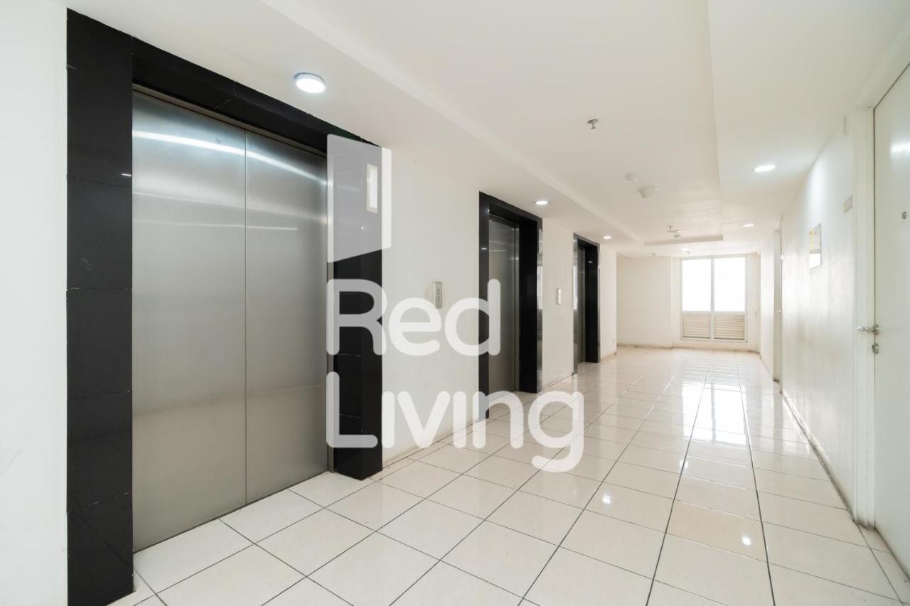 Redliving Apartemen Bassura City - Vina Tan Tower Flamboyan Джакарта Экстерьер фото
